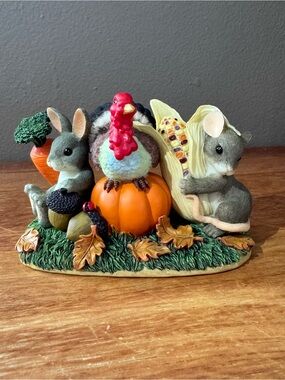 Charming Tails “Be Thankful For Friends” Autumn/Fall Holiday Figurine